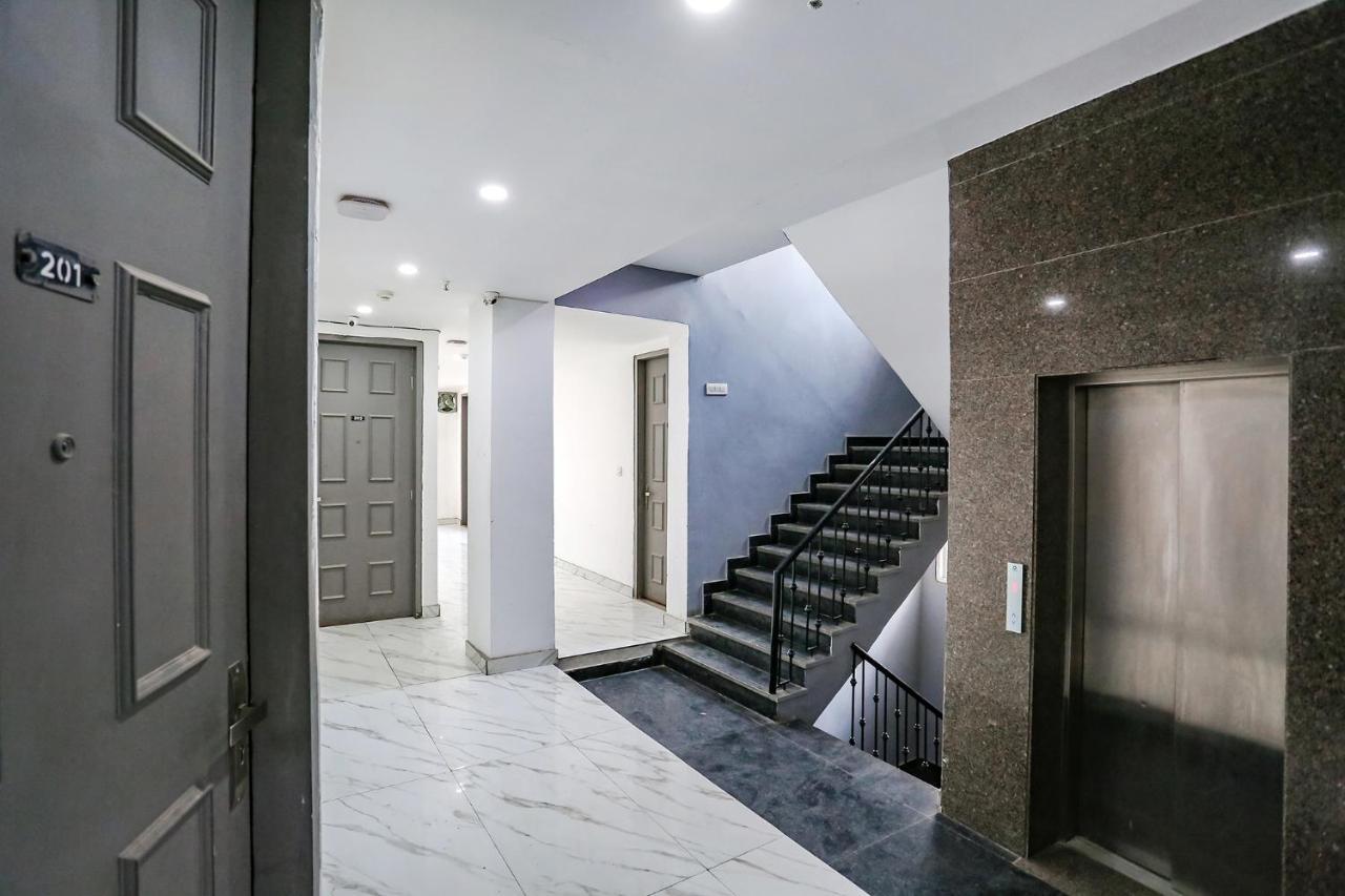 Fabhotel Vat - Meera Bagh Delhi  Bagian luar foto